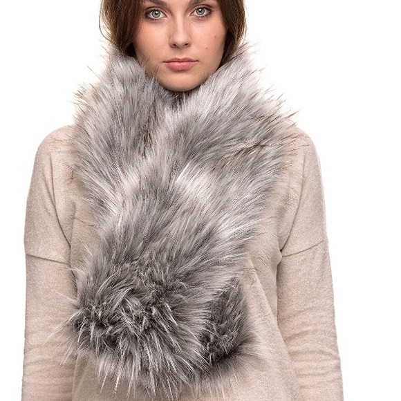 Futrzane Accessories - NWT Faux Fur Scarf / Wrap in Grey